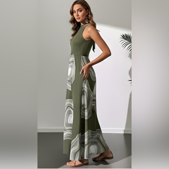 Green Boho Printed Halterneck Jumpsuit - Picture 2 of 7